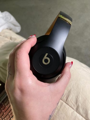 Studio3 Wireless Over Ear Headphones – Matt Black photo review