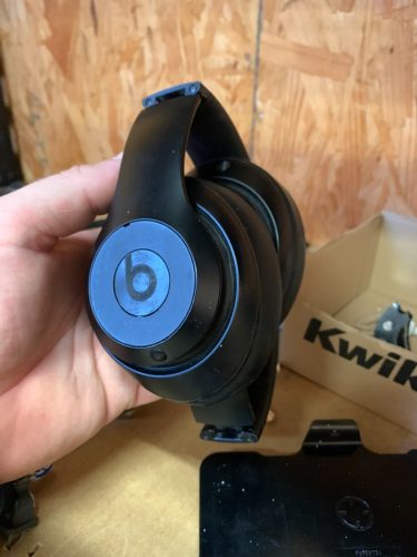 Studio3 Noise-Cancelling Bluetooth Wireless – Blue photo review