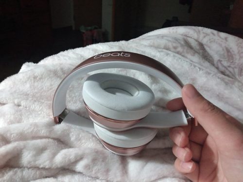 Solo3 Wireless On-Ear Headphones – Gold photo review