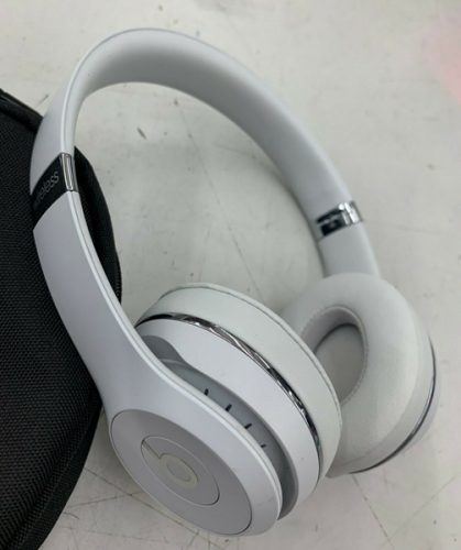 Solo3 Wireless On-Ear Headphones – Gloss White photo review