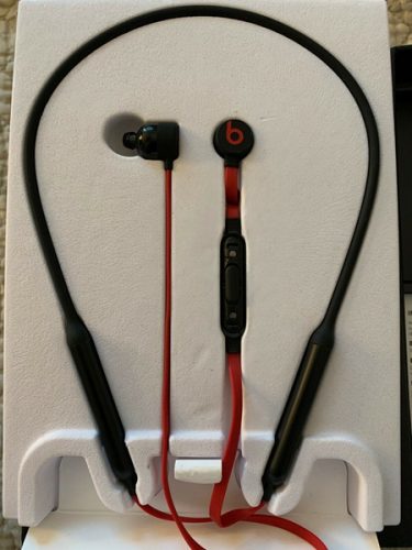 BeatsX Earphones Headphone Chip – Defiant Black-Red photo review