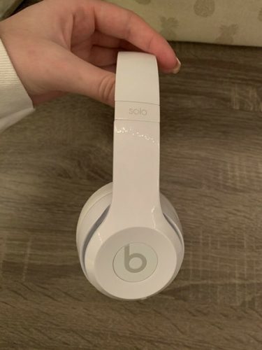 Solo3 Wireless On-Ear Headphones – Gloss White photo review